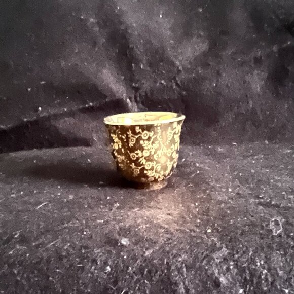 4 - Estate Vintage 22kt Hand Painted Demitasse Cups w/Saucers - Picture 9 of 11